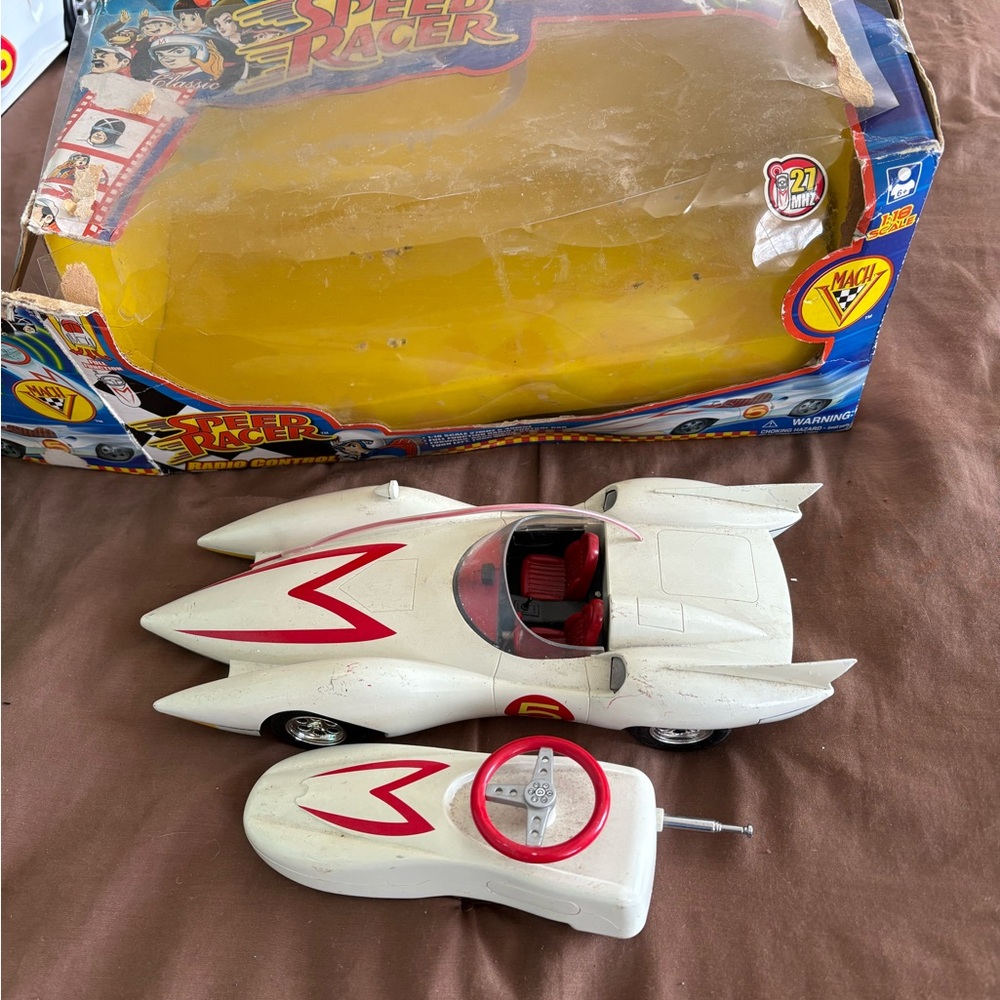 Vintage speed racer radio control car